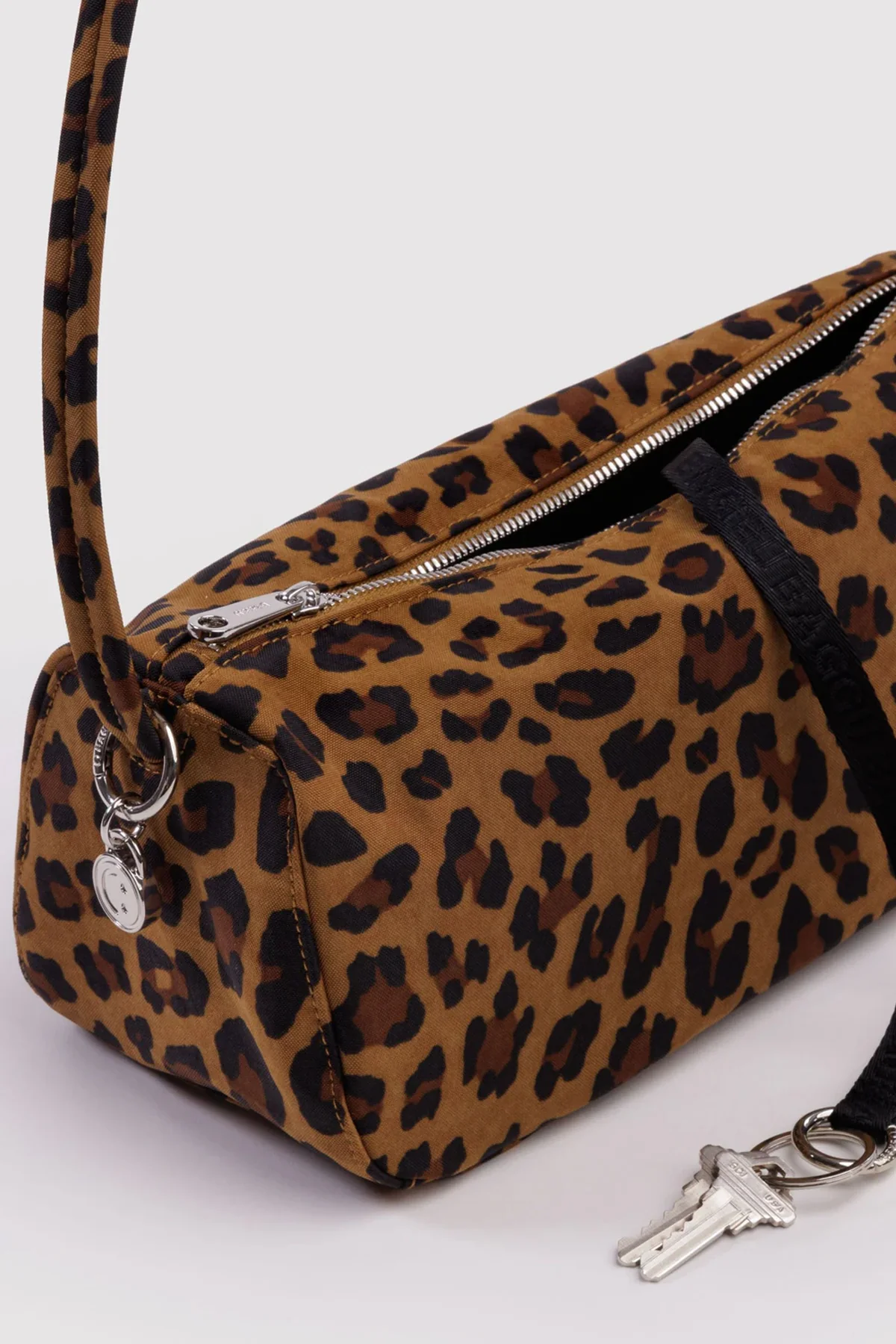 BAGGU Nylon Loaf Bag Leopard - Image 4