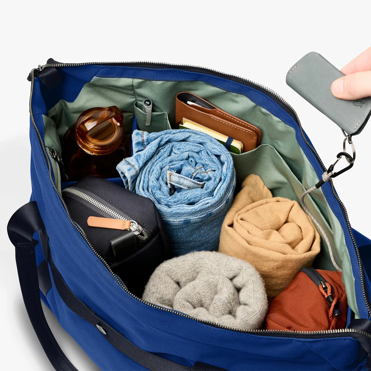 Bellroy Classic Getaway Bag Indigo - Image 3