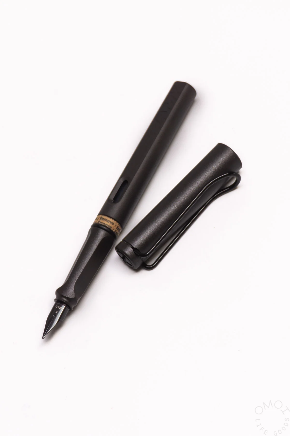 LAMY Safari Fountain Pen Fine Nib Umbra - Image 3