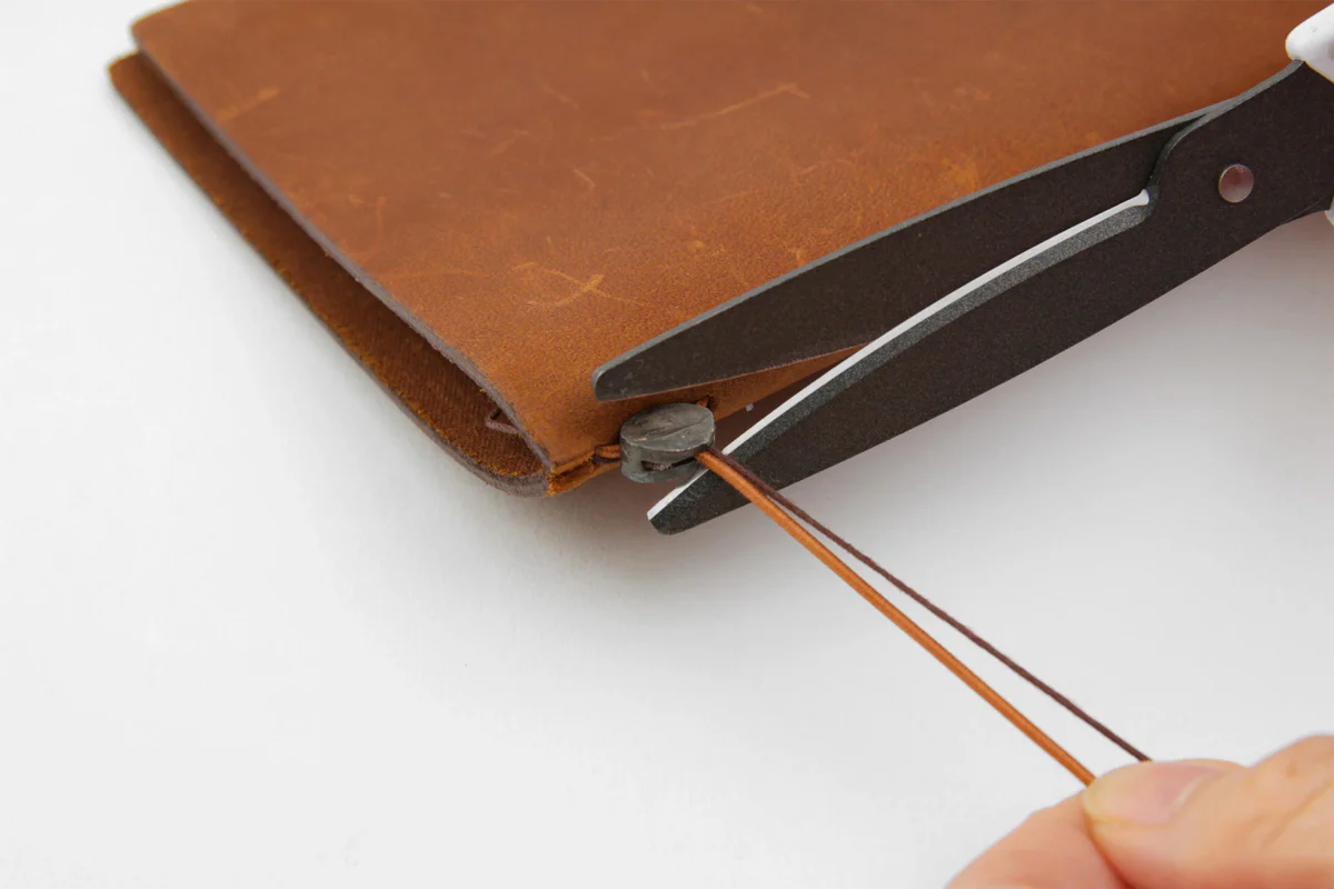 TRAVELER'S notebook 009 Repair Kit Standard Colors - Image 6