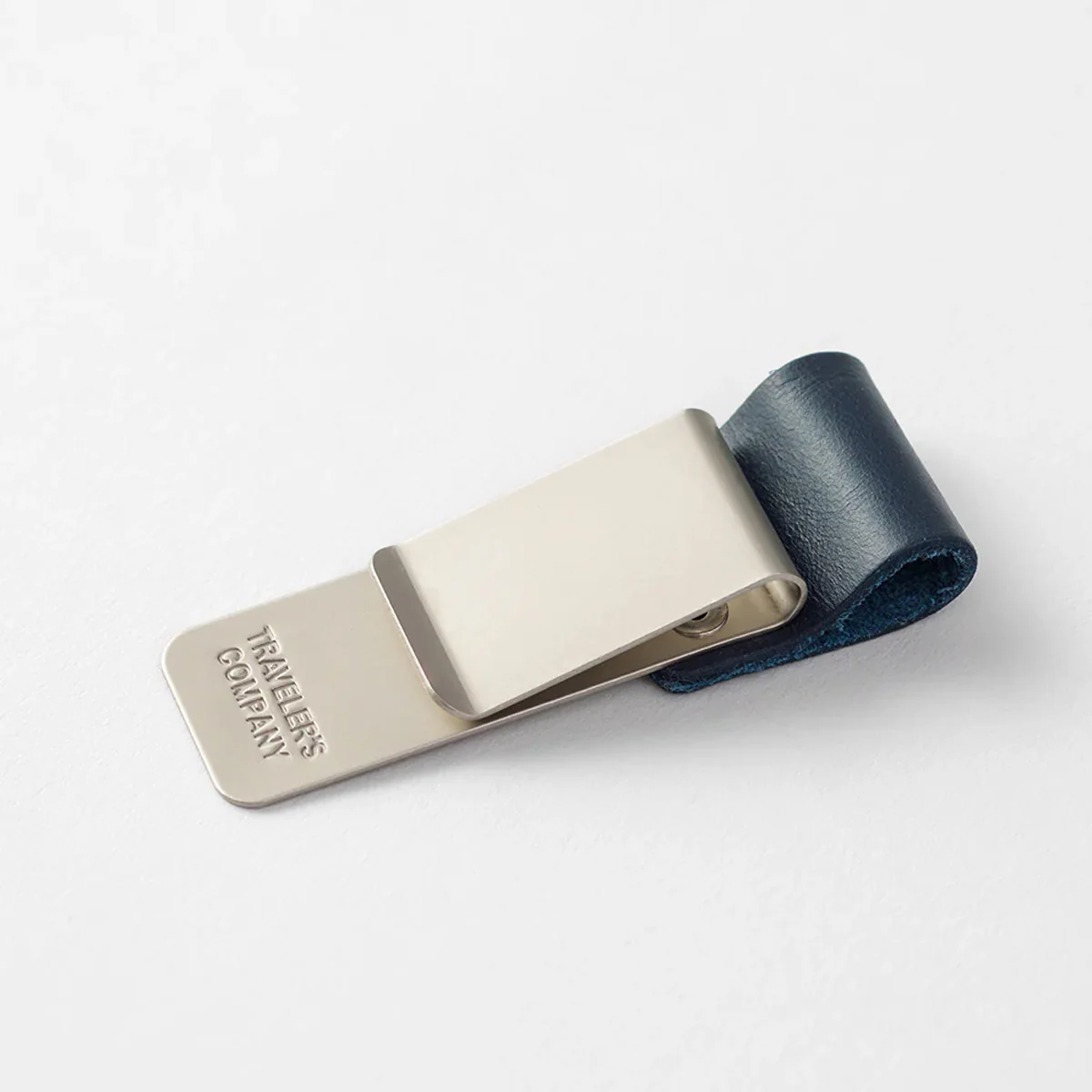 TRAVELER'S notebook 016 Pen Holder - Image 4