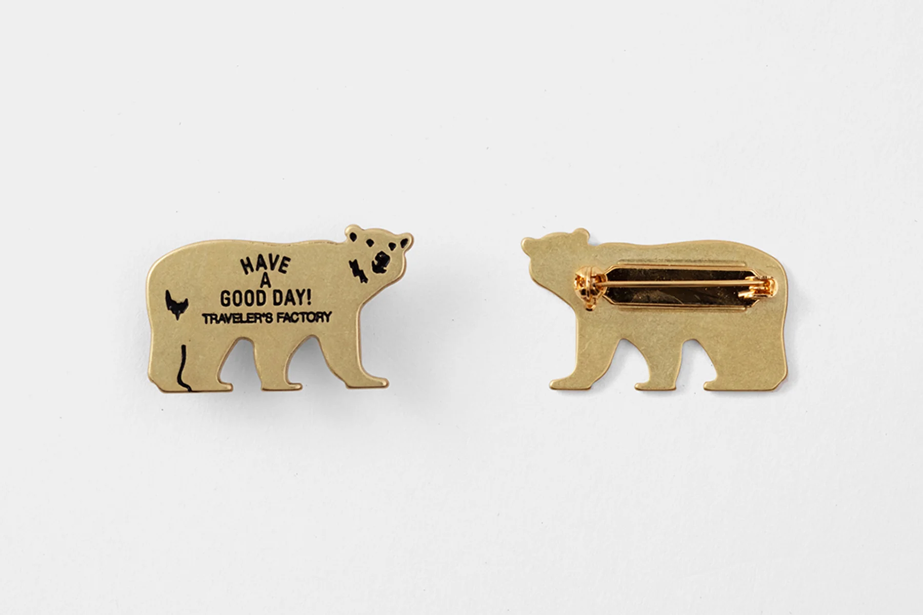 TRAVELER'S FACTORY Brass Bear Badge - Image 3