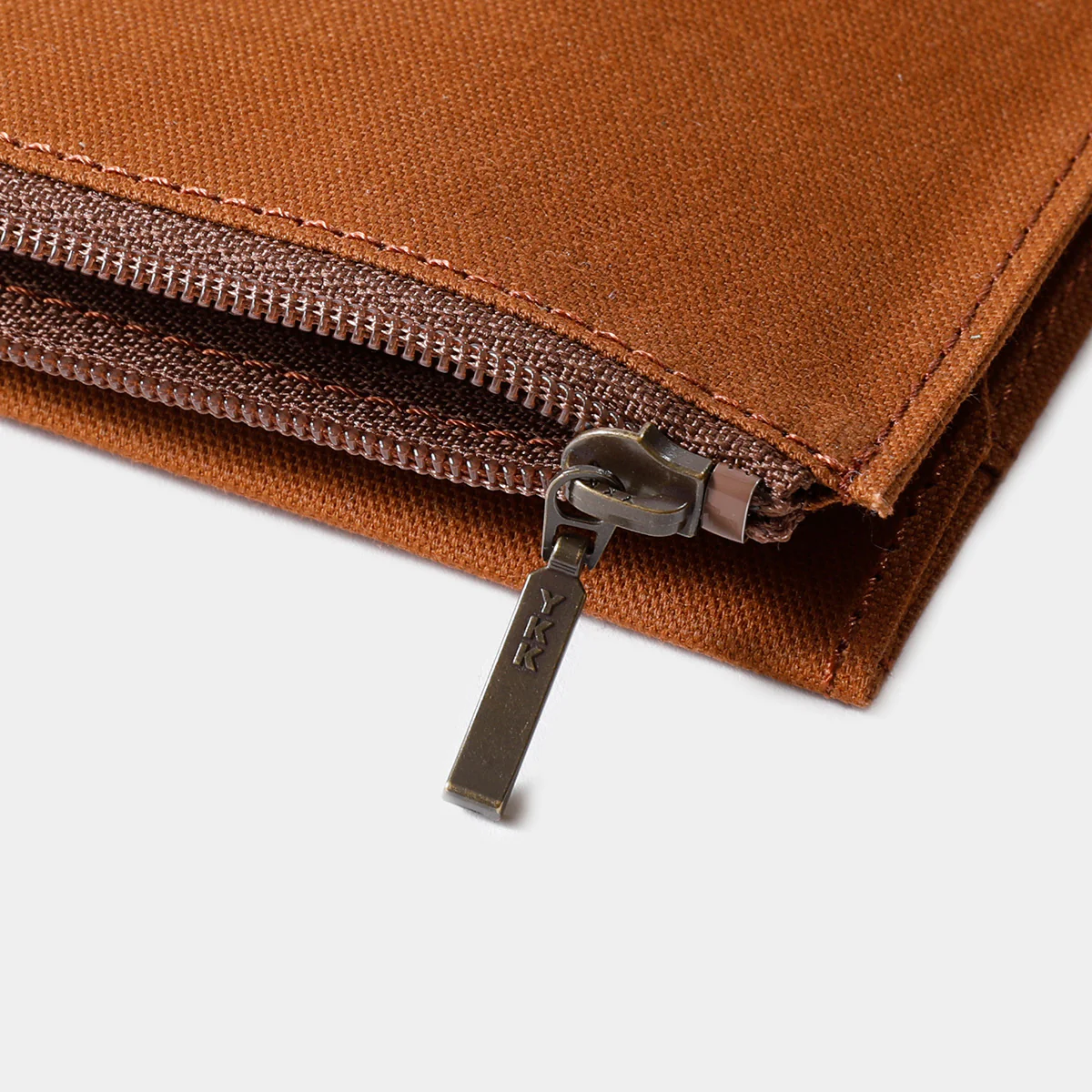 TRAVELER'S FACTORY Passport Size Cotton Zipper Case Brown - Image 6